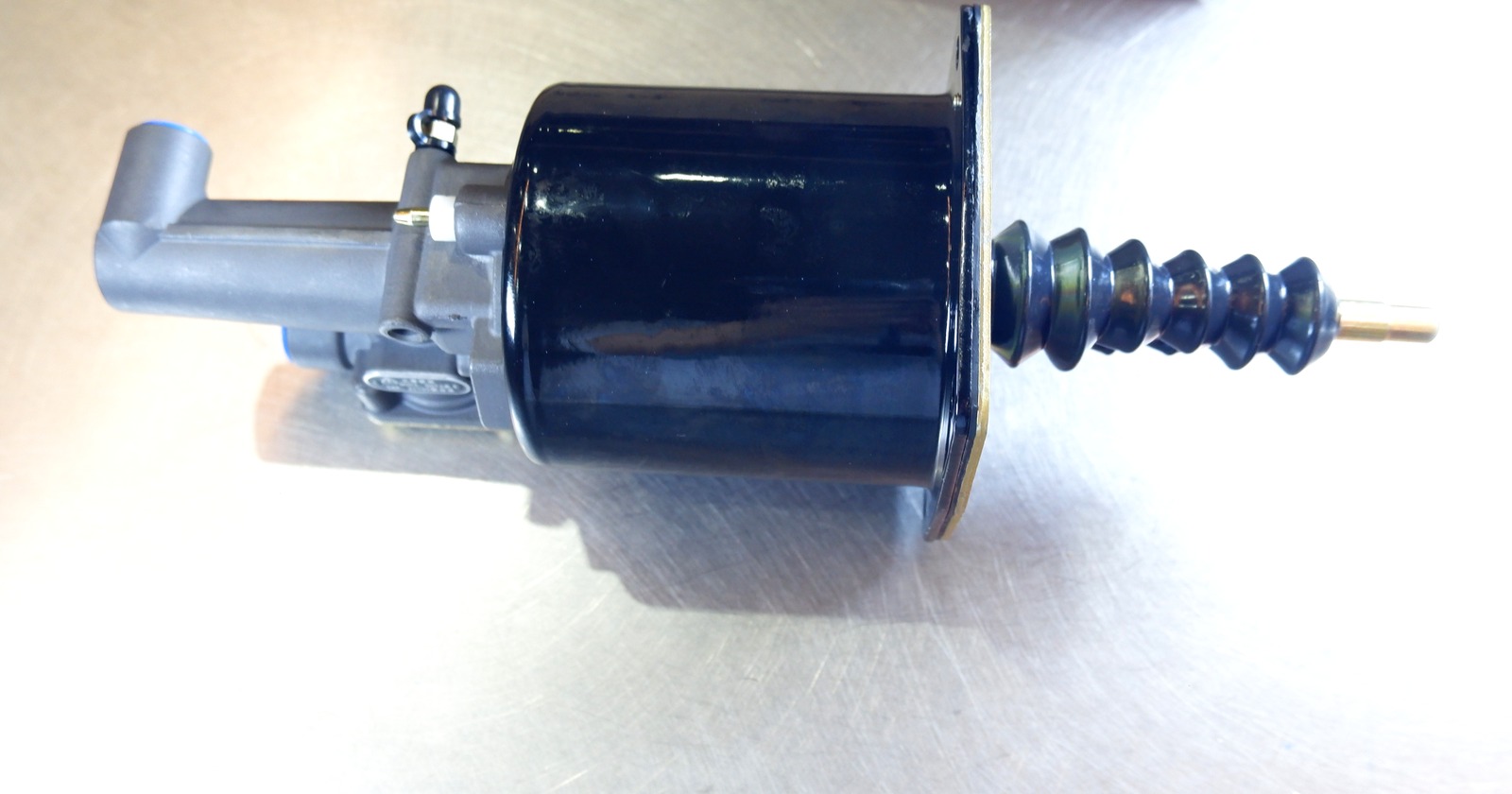 WG9725230041 Split-Type Booster for HOWO/Sinotruk
